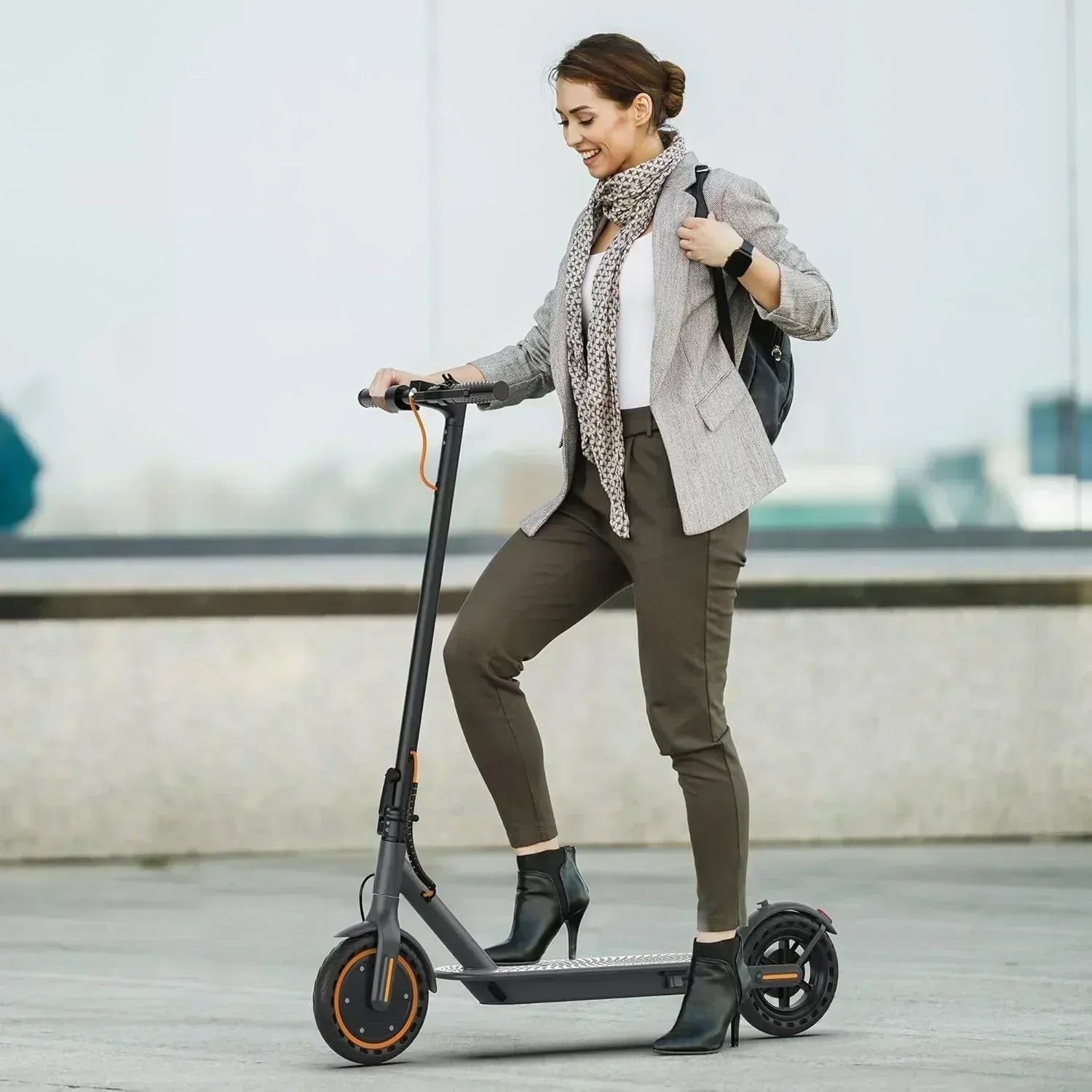 Electric Scooter 350W/500W Powerful Motor 8.5/10 Solid Tires 19/22Mph 28/21/12 Miles Range
