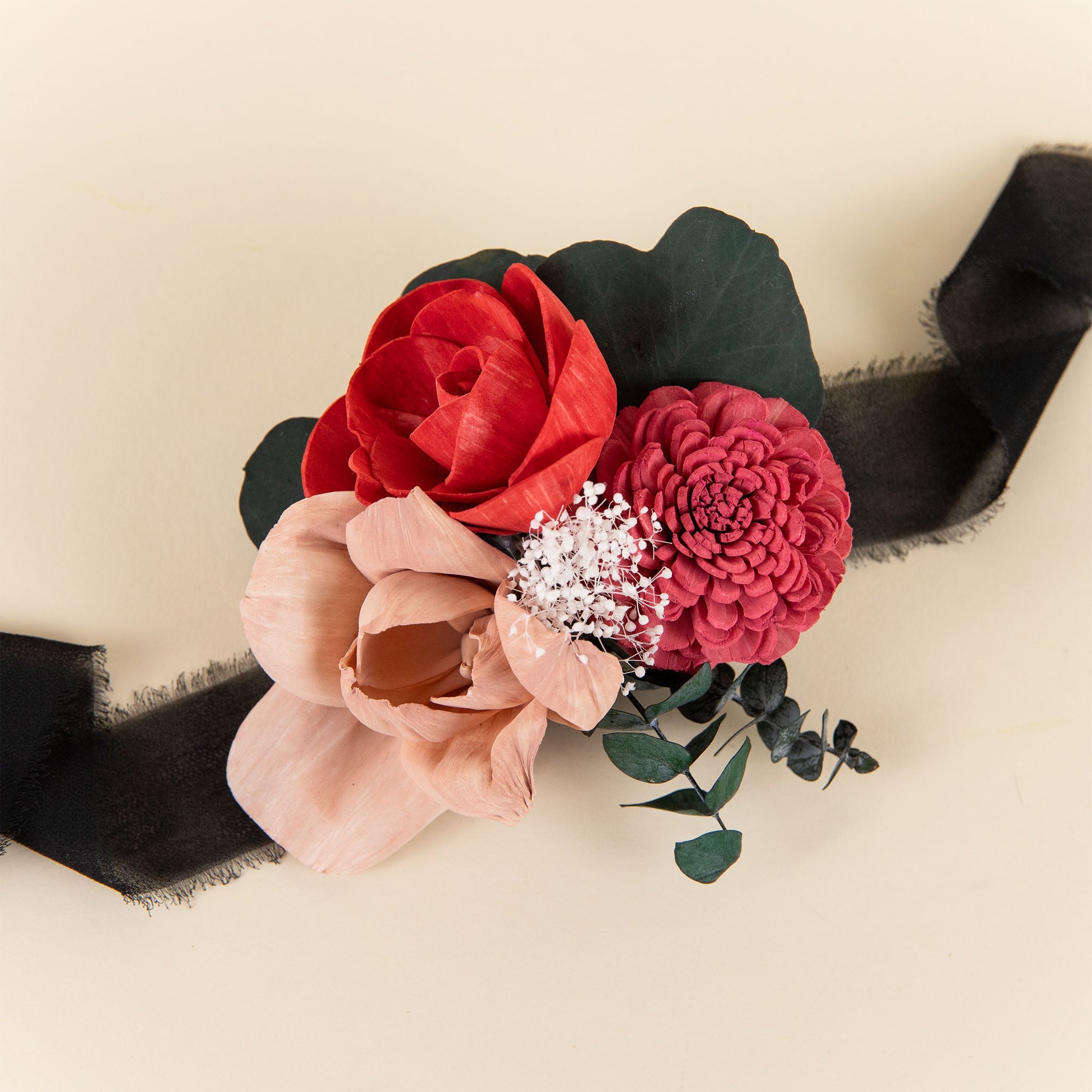 Luxe Velvet Simple Corsage*